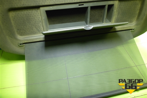 Полка багажника (седан) (8200226267) для Renault Megane 2 с 2002-2009г (Меган)