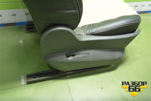 Сиденья комплект (AIR BAG подогрев седан) для Renault Megane 2 с 2002-2009г (Меган)