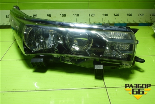 Фара правая (до 2016г галоген) (8111002E70) для Toyota Corolla (E18) с 2012-2019г (Королла 180)