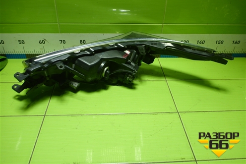 Фара правая (до 2016г галоген) (8111002E70) для Toyota Corolla (E18) с 2012-2019г (Королла 180)