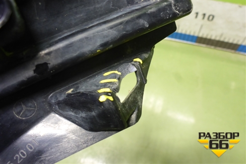 Решетка в передний бампер центральная (A2238852001) для Mercedes Benz S-Klass W223 с 2020г (С)