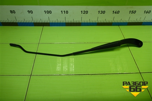 Поводок стеклоочистителя правый (8200215895) для Renault Megane 2 с 2002-2009г (Меган)