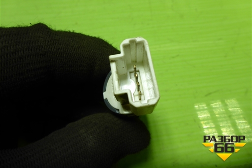 Датчик включения стопсигнала (8200168238) для Renault Megane 2 с 2002-2009г (Меган)