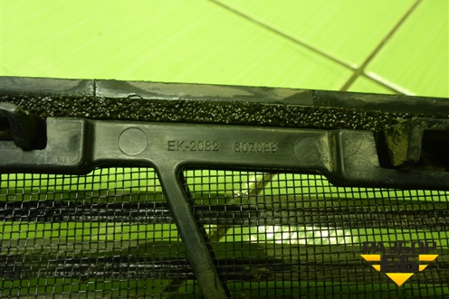 Решетка в капот левая (BK3116585AE) для Ford Transit с 2014г (Транзит)