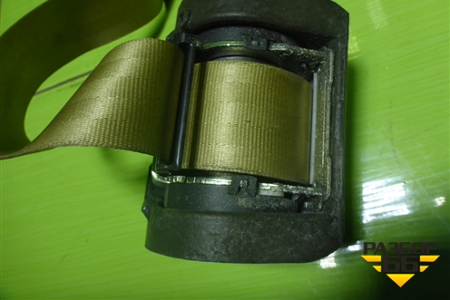 Ремень безопасности задний (8E5857805D) для Audi A4 (В7) с 2004-2009г (А4)