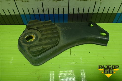 Кронштейн задней балки правый (A2043520246) для Mercedes Benz E-Klass C207 (купе) с 2009г (Е Купе)