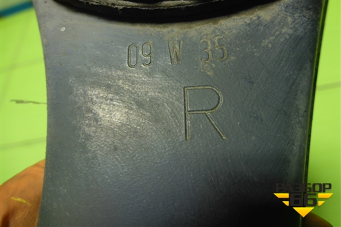 Кронштейн задней балки правый (A2043520246) для Mercedes Benz E-Klass C207 (купе) с 2009г (Е Купе)