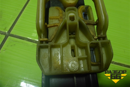 Стеклоподъёмник электрический задний правый (без моторчика) (4L0839462A) для Audi Q7 c 2005-2015г (Ку 7)