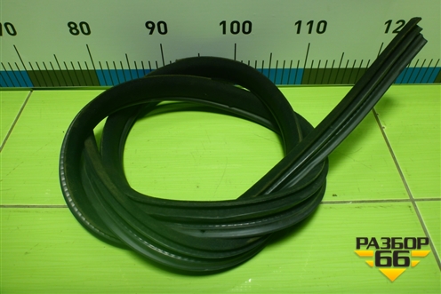 Уплотнитель двери передней правой (A2076920476) для Mercedes Benz E-Klass C207 (купе) с 2009г (Е Купе)