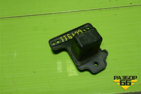 Кронштейн переднего бампера правый (2803203U3480) для Москвич 3 с 2022г