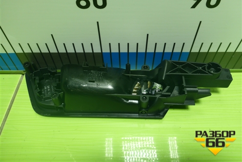 Ручка внутренняя двери задней левой (8R0839019) для Audi Q5 c 2008-2017г (Ку 5)