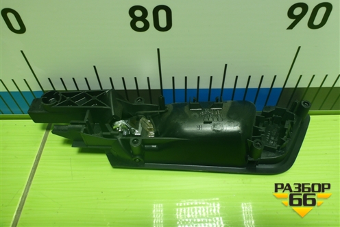 Ручка внутренняя двери задней правой (8R0839020) для Audi Q5 c 2008-2017г (Ку 5)