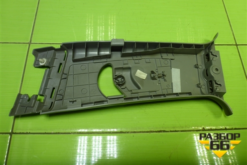 Обшивка стойки центральная верхняя правая (858401R100) для Hyundai Solaris с 2010-2016г (Солярис)