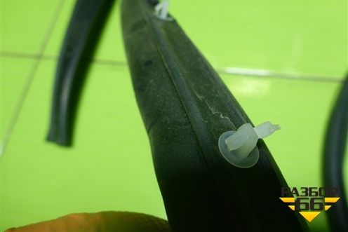 Уплотнитель двери задней правой (на дверь) (J686207120) для Chery Tiggo 4 Pro с 2020-2025г (Тиго 4 Про)