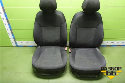 Сиденья комплект (седан, без подогрева) для Hyundai Solaris с 2010-2016г (Солярис)