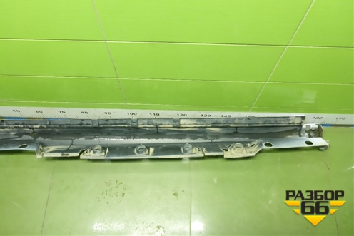 Накладка на порог наружная левая (7585206360) для Toyota Camry V70 с 2017г (Камри)