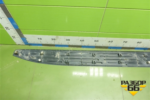 Накладка на порог наружная правая (на подножку) (517716A190) для Lexus LX-600 с 2021г (ЛХ)