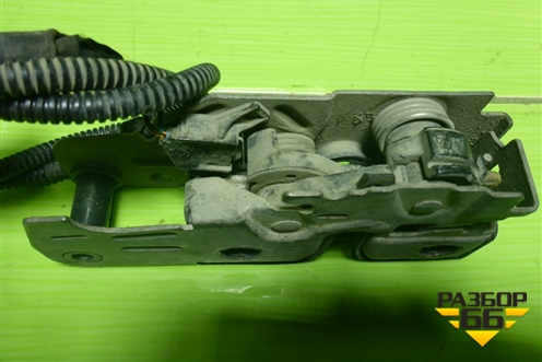 Замок капота (5K1823509A) для Volkswagen Golf VI с 2009-2012г (Гольф 6)