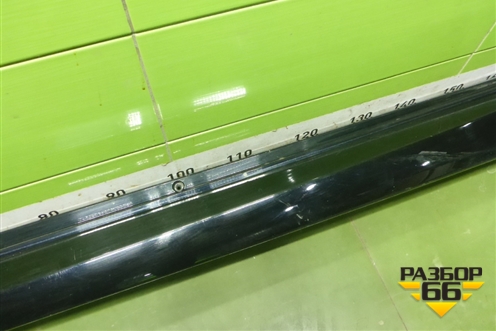 Накладка на порог наружная левая (7585206360) для Toyota Camry V70 с 2017г (Камри)