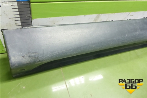 Накладка на порог наружная правая (6512A602) для Mitsubishi Outlander с 2012-2024г (Аутлендер)