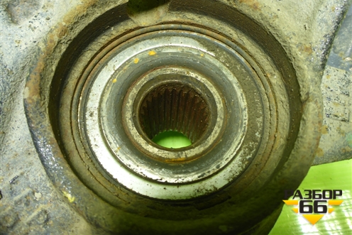 Кулак поворотный передний левый для Hyundai Solaris с 2010-2016г (Солярис)