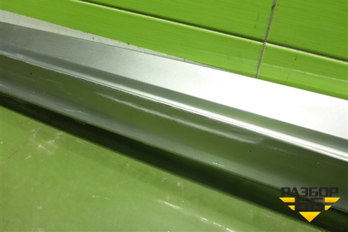 Накладка на порог наружная правая (5177360260) для Lexus LX-600 с 2021г (ЛХ)