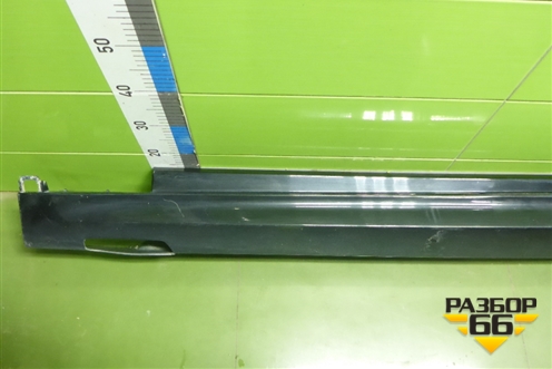 Накладка на порог наружная левая (М-Пакет) (51778069983) для BMW X7 G07 с 2018г (Х7 Г07)