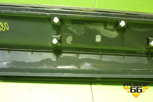 Накладка двери передней левой (5NA854939) для Volkswagen Tiguan с 2016г (Тигуан)