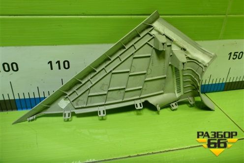 Обшивка стойки задняя верхняя правая (лифтбэк) (5E5867288) для Skoda Octavia (A7) с 2013г (Октавия)