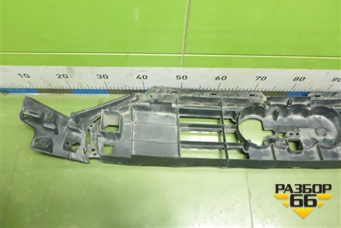 Решетка радиатора (внутренняя часть) (4K0807233) для Audi A6 (C8) с 2018г (А6)