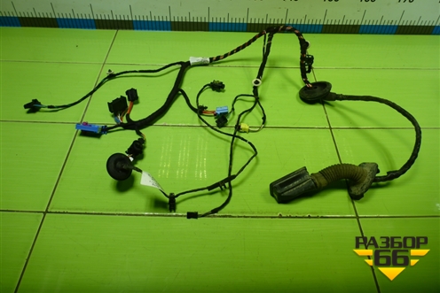 Проводка двери передней правой (5E0972297) для Skoda Octavia (A7) с 2013г (Октавия)