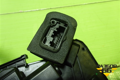 Замок двери задней правой (5E0839016) для Skoda Octavia (A7) с 2013г (Октавия)