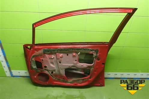 Дверь передняя правая (6700102260) для Toyota Auris с 2006-2012г (Аурис)