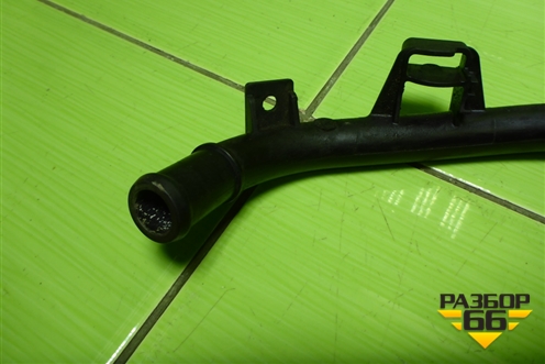 Трубка системы охлаждения (04E121070AC) для Skoda Octavia (A7) с 2013г (Октавия)