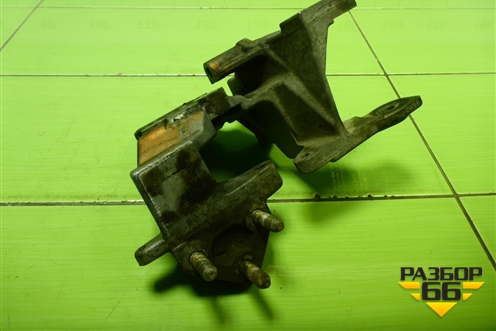 Кронштейн двигателя правый (1.6л 4G18) для Mitsubishi Lancer-9  с 2003-2008г (Лансер)