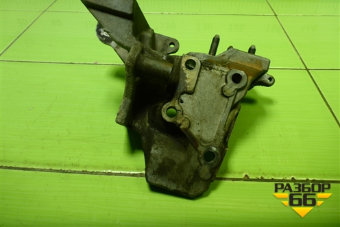 Кронштейн двигателя правый (1.6л 4G18) для Mitsubishi Lancer-9  с 2003-2008г (Лансер)