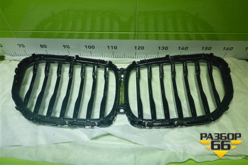 Решетка радиатора (новая) (21454110) для BMW X5 G05 с 2018г (Х5 Г05)