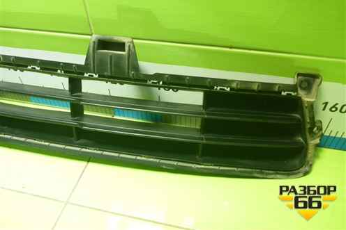 Решетка в передний бампер центральная (86531Q5000) для Kia Seltos с 2019г (Селтос)