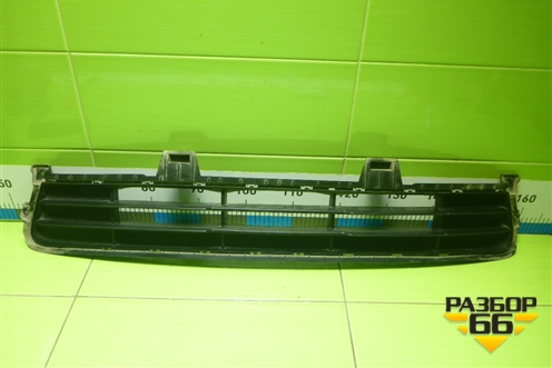 Решетка в передний бампер центральная (86531Q5000) для Kia Seltos с 2019г (Селтос)