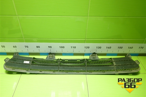 Решетка в передний бампер центральная (86531Q5000) для Kia Seltos с 2019г (Селтос)