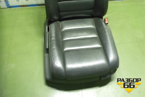 Сиденья комплект (AIR BAG подогрев) для Volkswagen Touareg c 2002-2010г (Туарег)