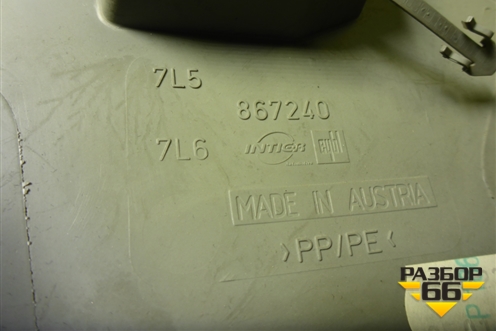 Обшивка стойки центральная правая (7L6867240) для Volkswagen Touareg c 2002-2010г (Туарег)