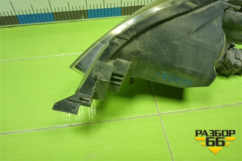 Фара правая (седан) для Mazda Mazda 3 (BK) с 2003-2009г 