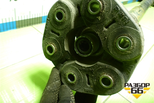 Вал карданный задний (7L6521102F) для Volkswagen Touareg c 2002-2010г (Туарег)