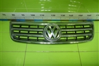 Решетка радиатора (7L6853651A) для Volkswagen Touareg c 2002-2010г (Туарег)