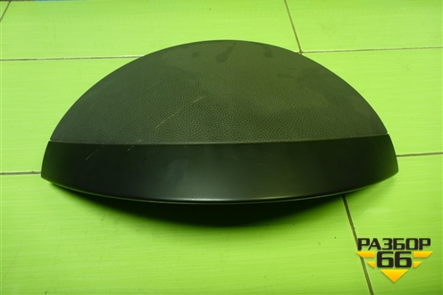 Накладка на щиток приборов (7L6858291D) для Volkswagen Touareg c 2002-2010г (Туарег)