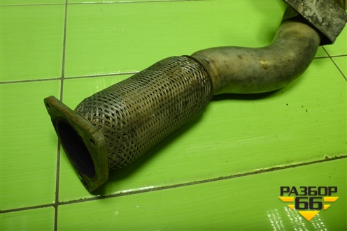 Приёмная труба глушителя (2.5л BAC) (7L6131690P) для Volkswagen Touareg c 2002-2010г (Туарег)