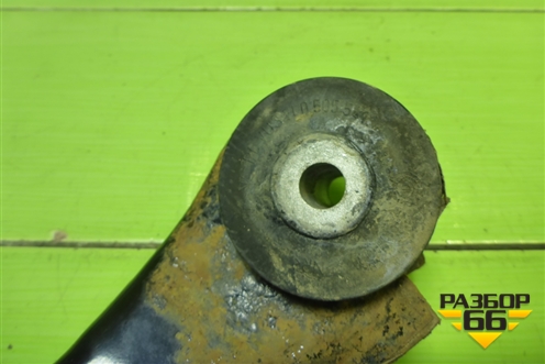 Рычаг задний нижний левый для Volkswagen Touareg c 2002-2010г (Туарег)