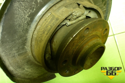 Кулак задний правый для Volkswagen Touareg c 2002-2010г (Туарег)