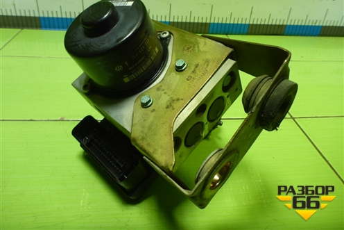 Блок ABS (7L0614111H) для Volkswagen Touareg c 2002-2010г (Туарег)